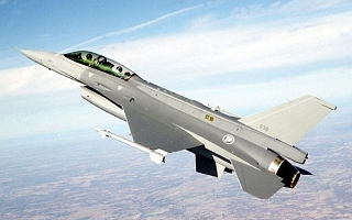 F-16E.